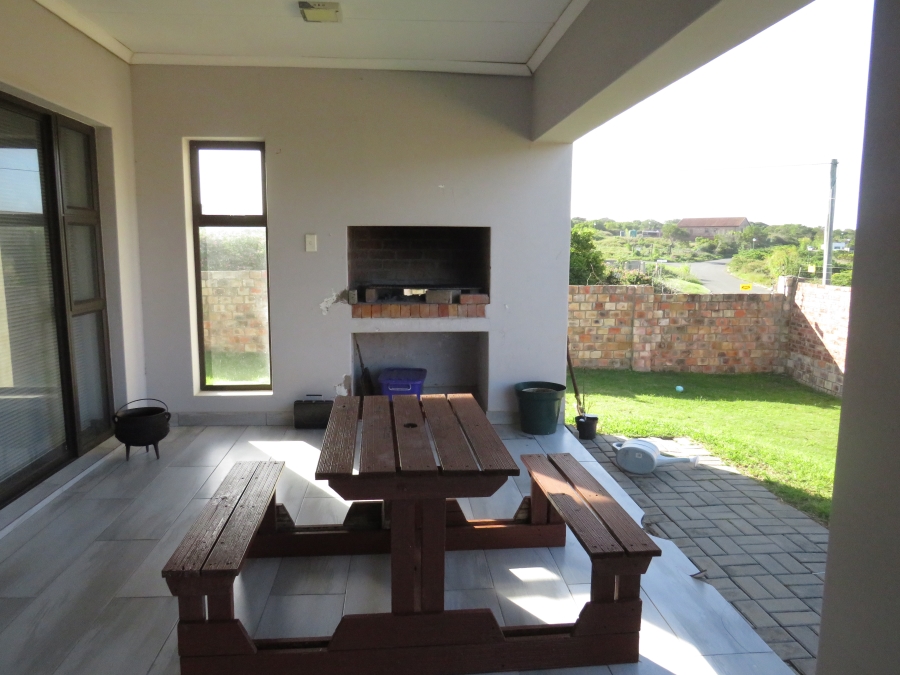 3 Bedroom Property for Sale in Emerald Heights Eastern Cape